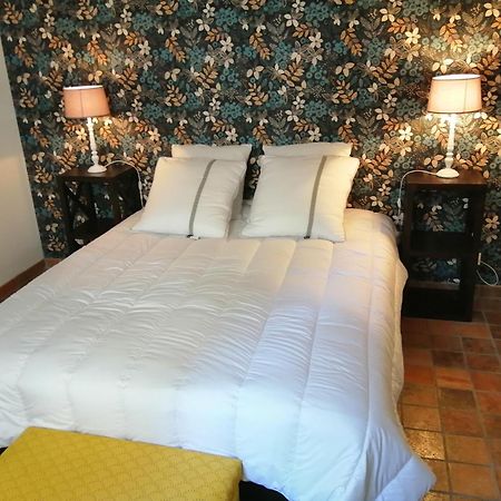 Le Paris Londres Bed & Breakfast Mesnieres-en-Bray Phòng bức ảnh