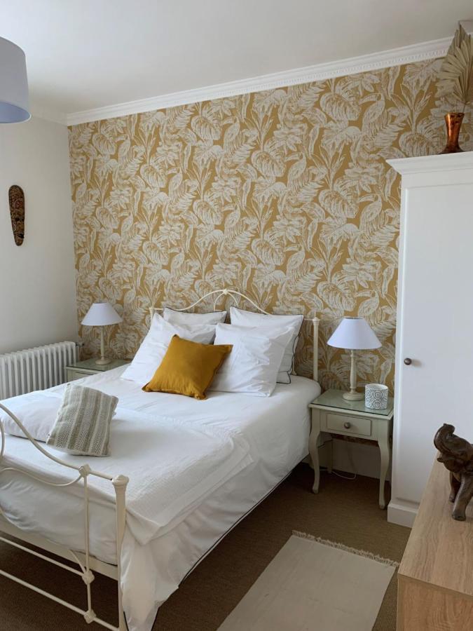 Le Paris Londres Bed & Breakfast Mesnieres-en-Bray Phòng bức ảnh